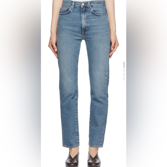 Toteme Denim - Toteme Straight-Leg Jeans in Medium Blue Wash